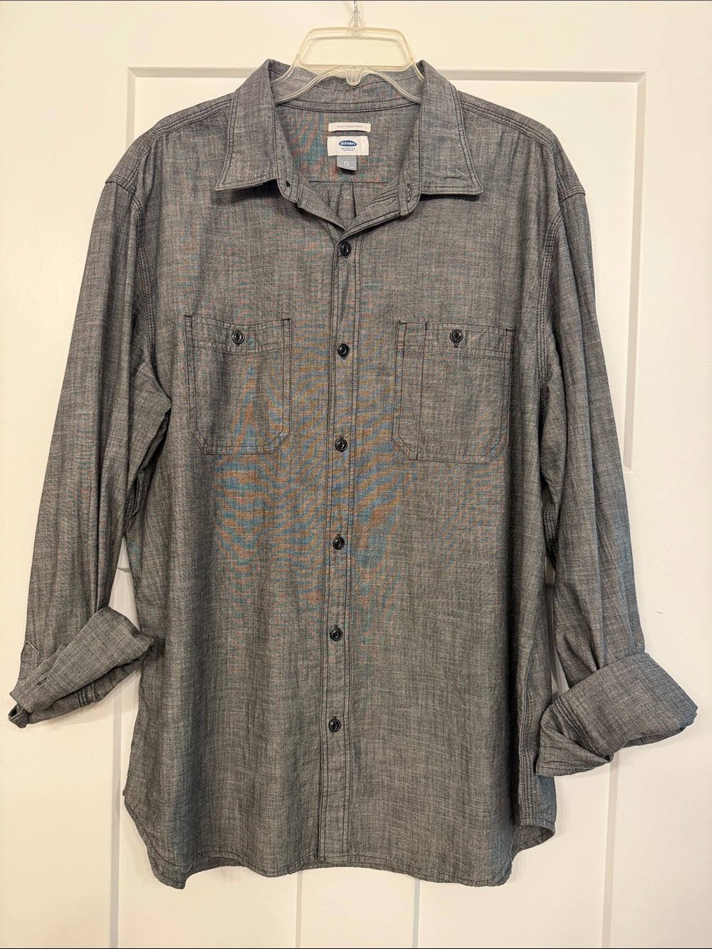 Old Navy Men's Heather Gray Long-Sleeve Button-Down Shirt